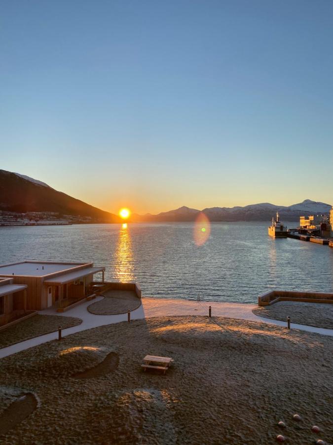 Royal Skir Apartment Sea View Tromso Exterior photo